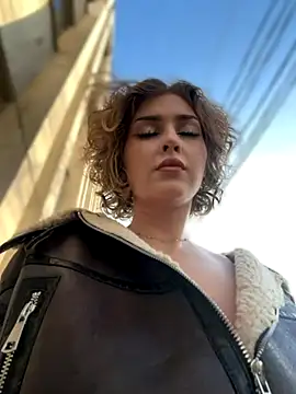 Snapshot of KellyKeler chatting on 11.28.25 KellyKeler online show from 11.28.25