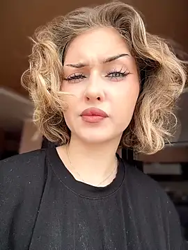 KellyKeler online show from 04.05.26