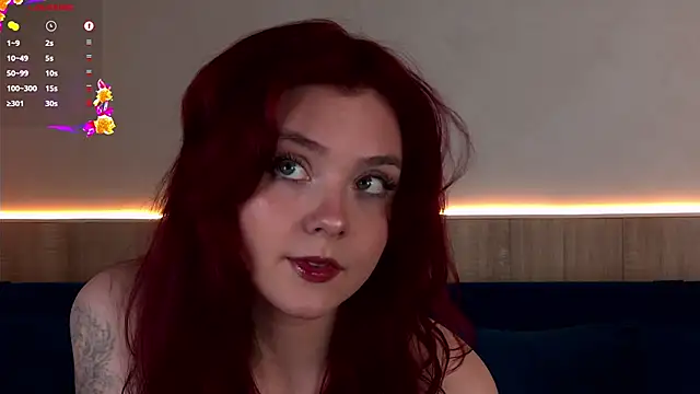 Snapshot of Nora__Ray chatting on 12.01.25 Nora Ray online show from 12.01.25