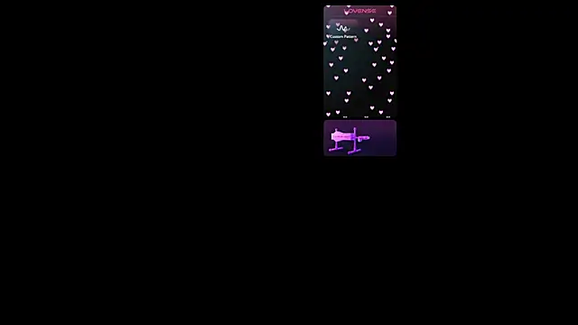 Snapshot of KittieEva chatting on 11.19.25 KittieEva online show from 11.19.25