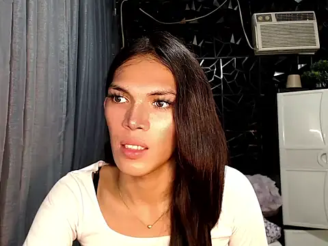 ladyhotcuming online show from 06.15.26