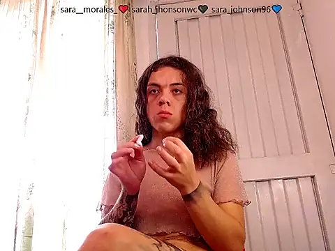 Snapshot of saara_johnson496 chatting on 12.04.25 saara johnson496 online show from 12.04.25