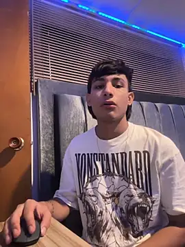 Snapshot of cody_fox10 chatting on 11.18.25 cody fox10 online show from 11.18.25