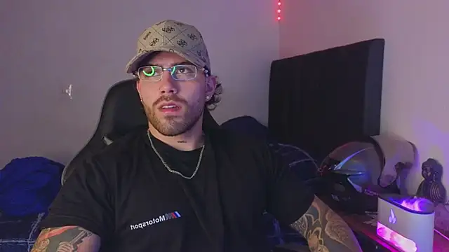 Ades Lowe online show from 01.14.26