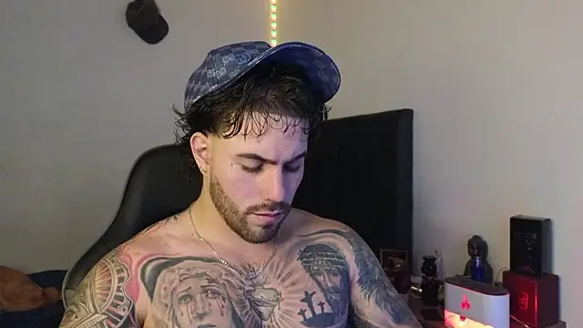 Ades Lowe online show from 02.04.26