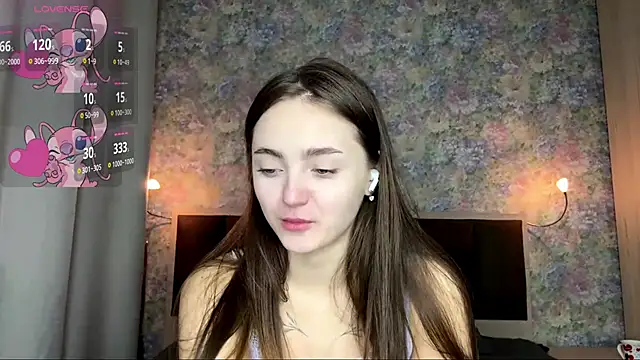 LoraDavi online show from 04.11.26