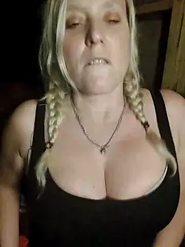 Bouncy-Bella28X online show from 10.07.25