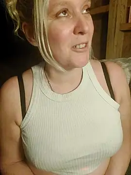 Bouncy-Bella28X online show from 10.11.25