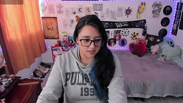 Cherry blush  online show from 04.03.26