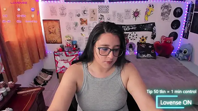 Snapshot of Cherry_blush_ chatting on 04.30.26 Cherry blush online show from 04.30.26