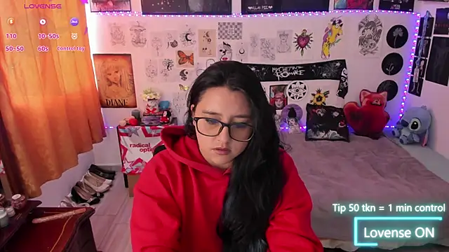 Snapshot of Cherry_blush_ chatting on 05.01.26 Cherry blush online show from 05.01.26