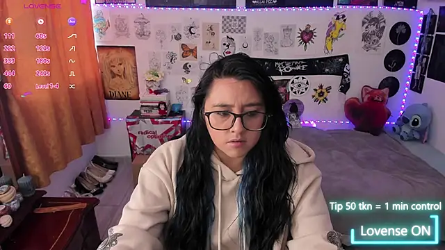 Snapshot of Cherry_blush_ chatting on 05.05.26 Cherry blush online show from 05.05.26