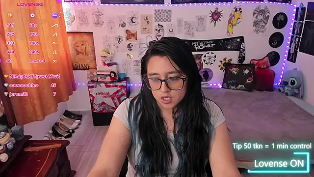 Snapshot of Cherry_blush_ chatting on 05.16.26 Cherry blush online show from 05.16.26