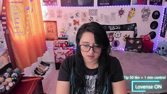 Snapshot of Cherry_blush_ chatting on 05.21.26 Cherry blush online show from 05.21.26
