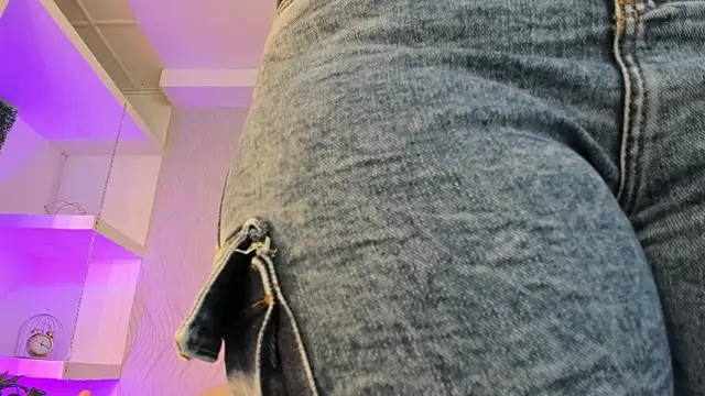 keyla mejia online show from 12.03.25