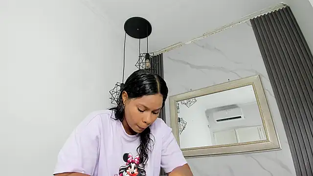 Snapshot of keyla_mejia chatting on 04.05.26 keyla mejia online show from 04.05.26