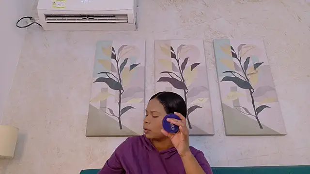 Snapshot of keyla_mejia chatting on 04.07.26 keyla mejia online show from 04.07.26