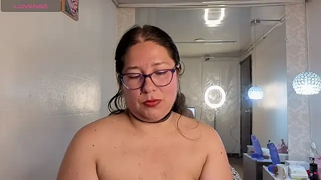 scarlett widow  online show from 06.02.26