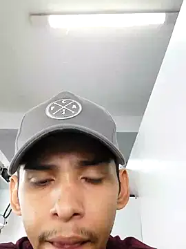 Snapshot of Oqui chatting on 02.23.26 Oqui online show from 02.23.26