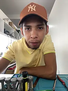 Snapshot of Oqui chatting on 03.19.26 Oqui online show from 03.19.26