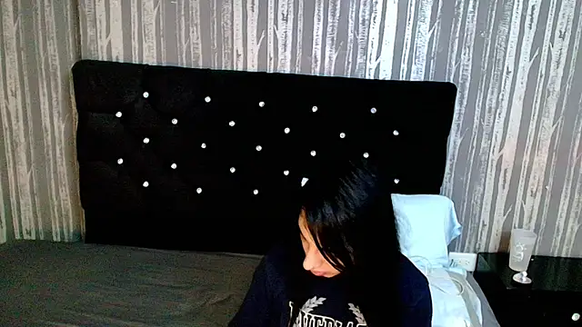 Alicee Moonn online show from 02.25.26