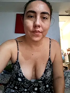 Snapshot of SweettyNaugthy chatting on 09.16.25 SweettyNaugthy online show from 09.16.25