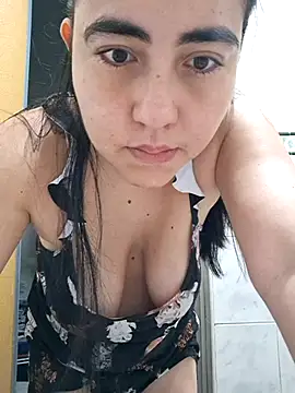 Snapshot of SweettyNaugthy chatting on 10.02.25 SweettyNaugthy online show from 10.02.25