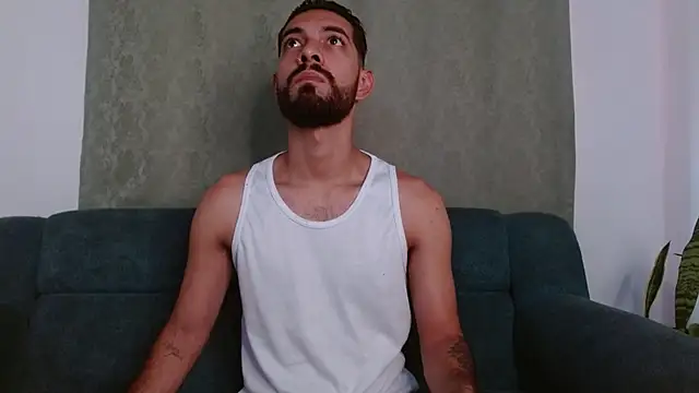 Snapshot of ReyPablo1 chatting on 09.08.25 ReyPablo1 online show from 09.08.25