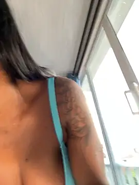 Bustykeyla online show from 11.14.25