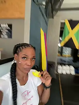 Bustykeyla online show from 02.20.26