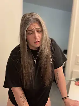 Alix Valentine online show from 11.04.25