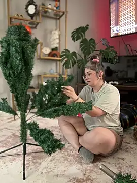 Alix Valentine online show from 12.02.25