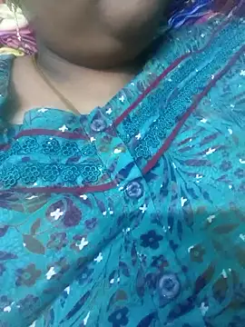 Snapshot of Villageanuty chatting on 03.01.26 Villageanuty online show from 03.01.26