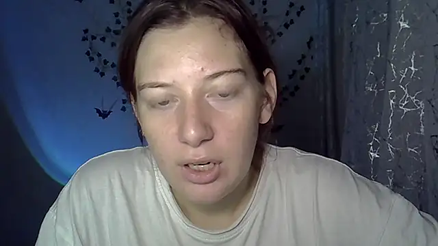 Snapshot of Lily_Ember chatting on 10.31.25 Lily Ember online show from 10.31.25