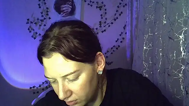 Snapshot of Lily_Ember chatting on 11.02.25 Lily Ember online show from 11.02.25