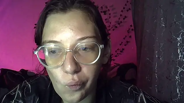 Snapshot of Lily_Ember chatting on 11.03.25 Lily Ember online show from 11.03.25