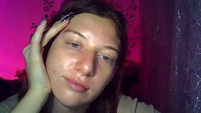 Snapshot of Lily_Ember chatting on 11.06.25 Lily Ember online show from 11.06.25