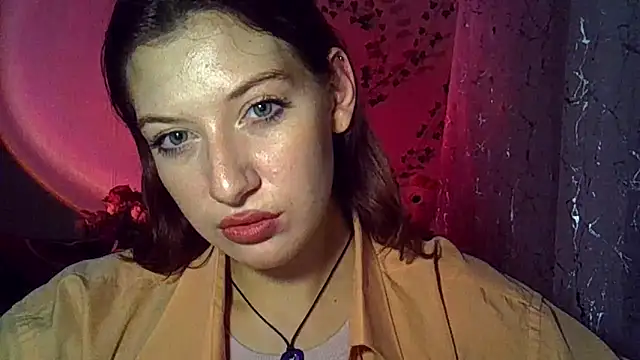 Snapshot of Lily_Ember chatting on 11.07.25 Lily Ember online show from 11.07.25