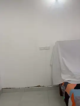 Snapshot of venom-172 chatting on 09.11.25 venom-172 online show from 09.11.25