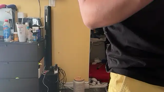 kSwisssxxx online show from 10.16.25