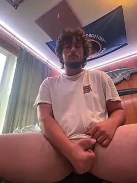 Snapshot of ThomasL4187 chatting on 11.15.25 ThomasL4187 online show from 11.15.25