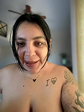 victoria amatista  online show from 11.02.25