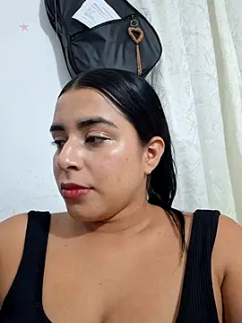 Snapshot of channell0 chatting on 10.11.25 channell0 online show from 10.11.25