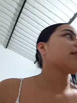 Snapshot of channell0 chatting on 12.19.25 channell0 online show from 12.19.25