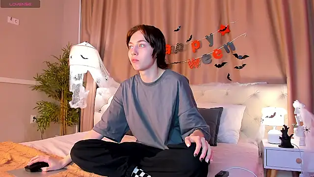 Skelerata online show from 10.27.25