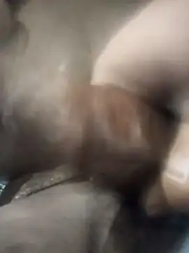 Snapshot of Curvy_Pounder chatting on 11.21.25 Curvy Pounder online show from 11.21.25