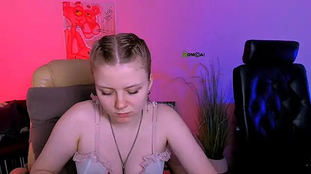 Snapshot of foxy_tease_ chatting on 11.20.25 foxy tease online show from 11.20.25