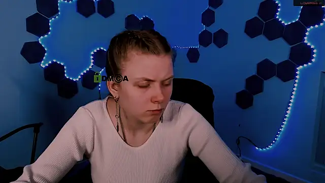 Snapshot of foxy_tease_ chatting on 11.22.25 foxy tease online show from 11.22.25