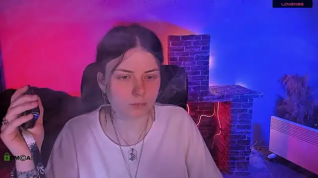 Snapshot of foxy_tease_ chatting on 02.04.26 foxy tease online show from 02.04.26