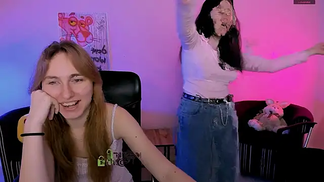 Snapshot of foxy_tease_ chatting on 02.09.26 foxy tease online show from 02.09.26